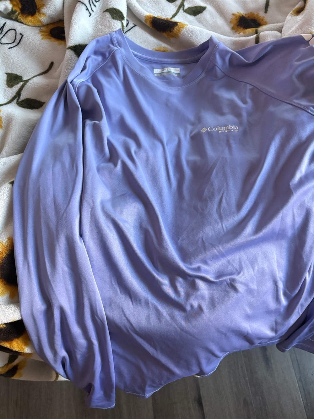 Columbia Black and Lavender Long Sleeve Performance Shirts (2) - Picture 3 of 5